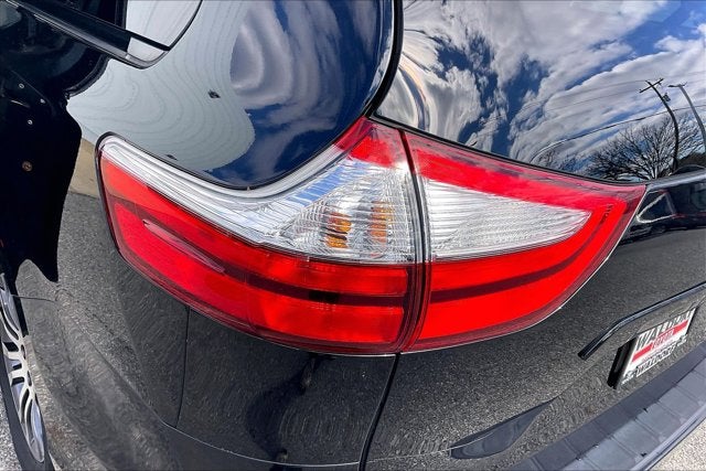 2019 Toyota Sienna Base