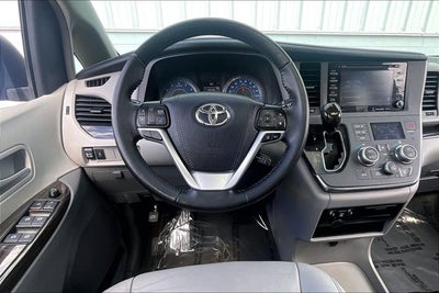 2019 Toyota Sienna Base