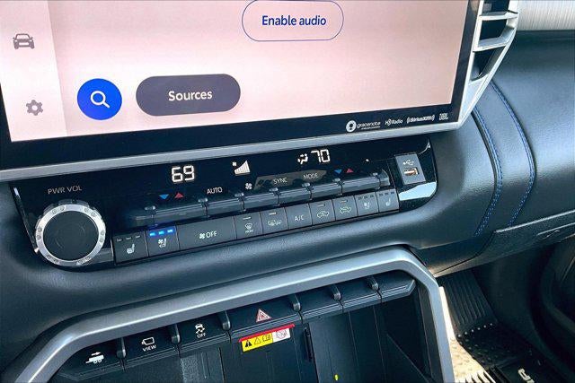 2023 Toyota TUNDRA 4X4 Platinum