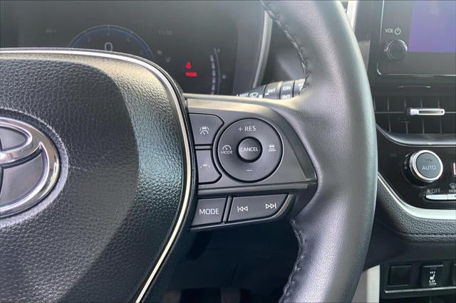 2025 Toyota Corolla Cross XLE