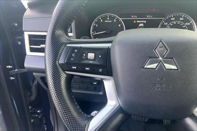 2022 Mitsubishi Outlander SE