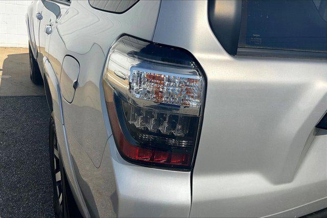 2023 Toyota 4RUNNER TRD Off Road