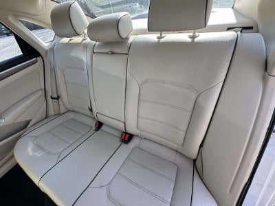 2017 Volkswagen Passat 1.8T SE w/Technology