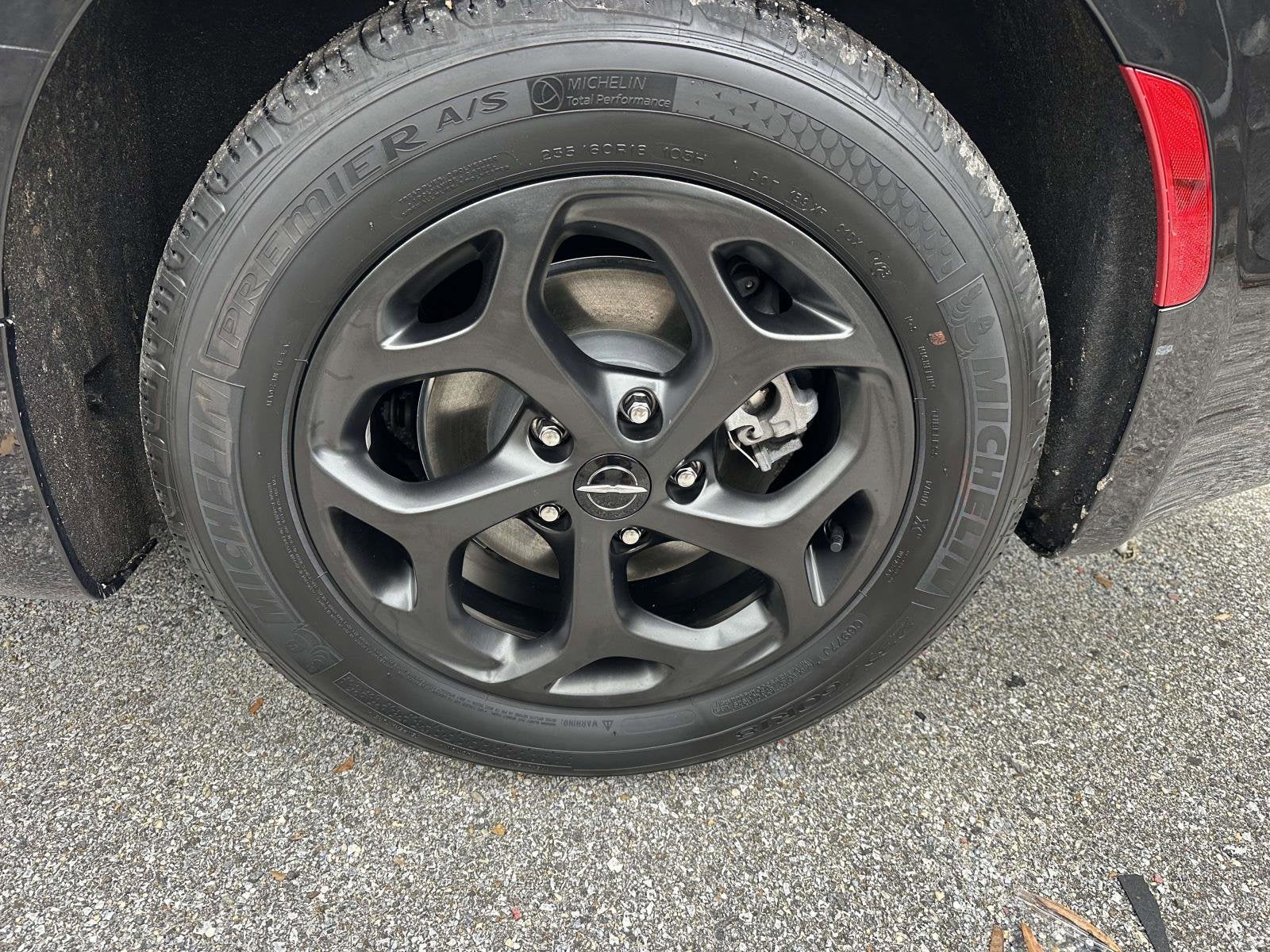 2023 Chrysler Pacifica Hybrid Touring L