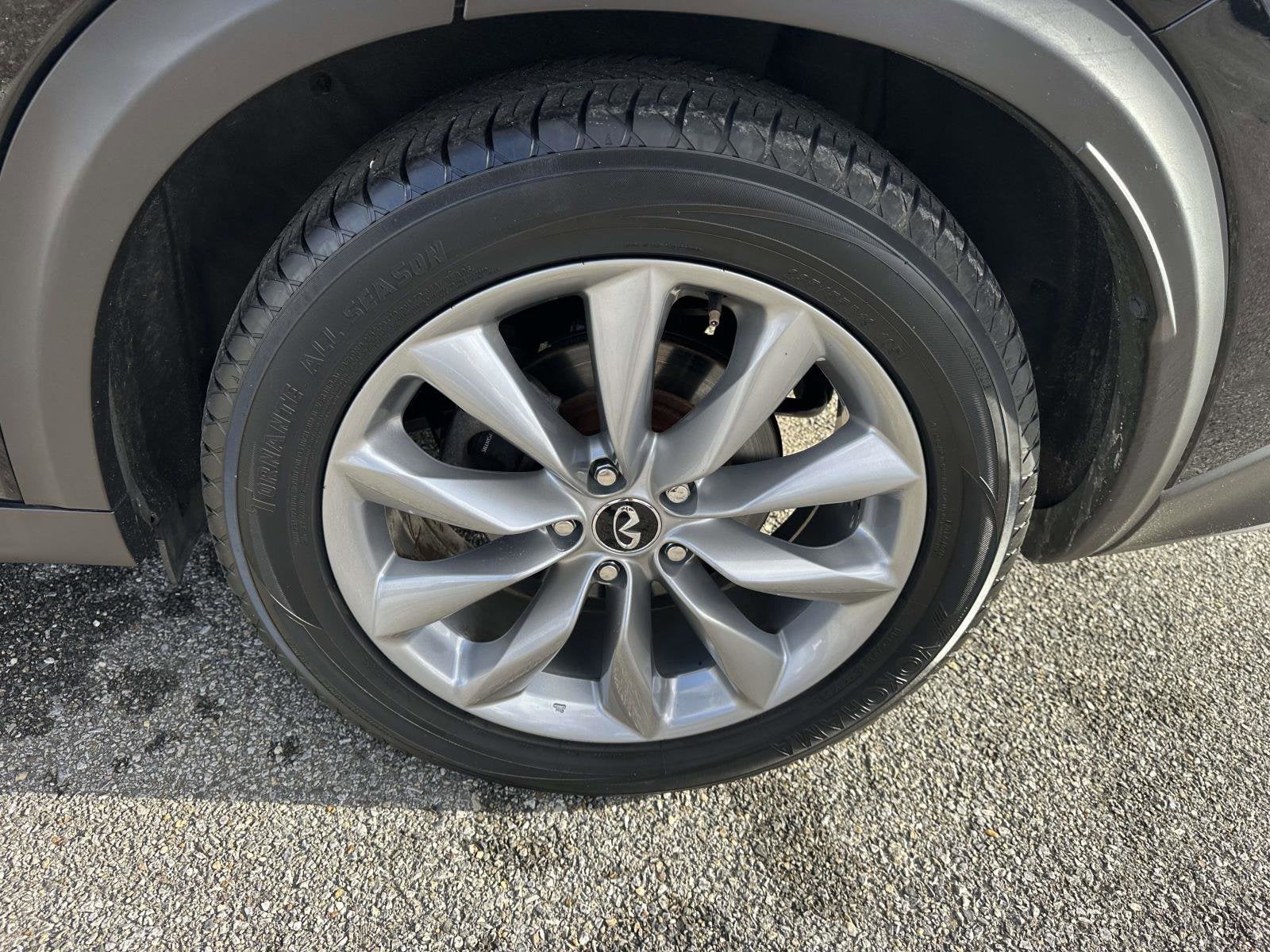 2019 INFINITI QX50 LUXE