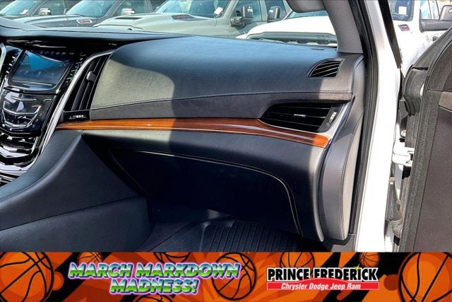 2020 Cadillac Escalade Luxury