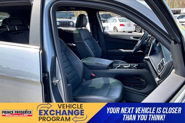 2024 Volkswagen Atlas Cross Sport 2.0T SEL R-Line