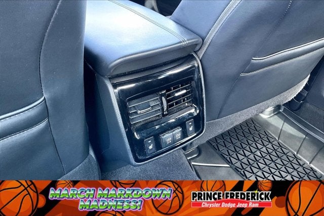 2019 Toyota Avalon Base