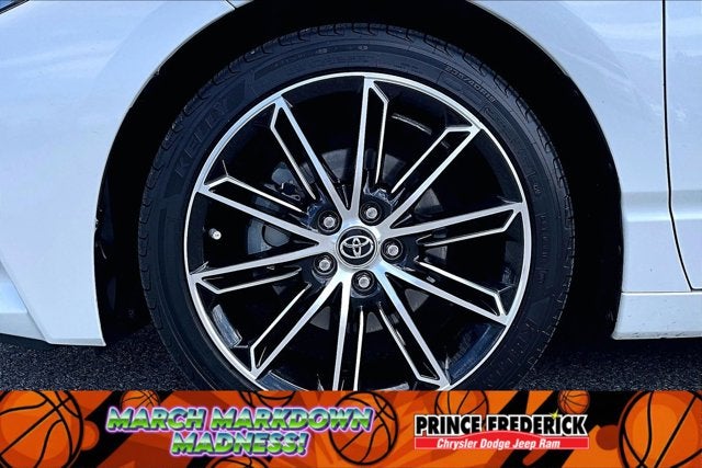 2019 Toyota Avalon Base