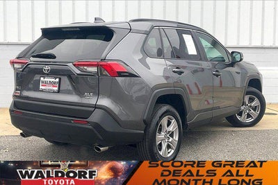 2022 Toyota RAV4 XLE