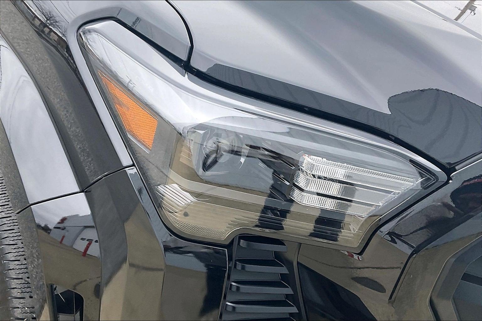 2025 Toyota Tacoma 4WD SR5