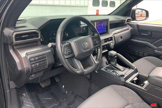 2025 Toyota Tacoma 4WD SR5