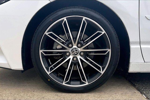 2022 Toyota Avalon Hybrid XSE Nightshade