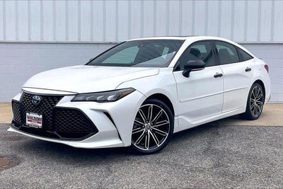 2022 Toyota Avalon Hybrid XSE Nightshade