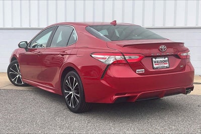 2020 Toyota Camry SE