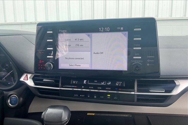 2023 Toyota Sienna LE