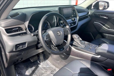 2021 Toyota Highlander Hybrid XLE