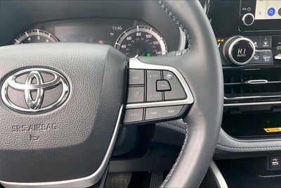2025 Toyota Highlander XLE