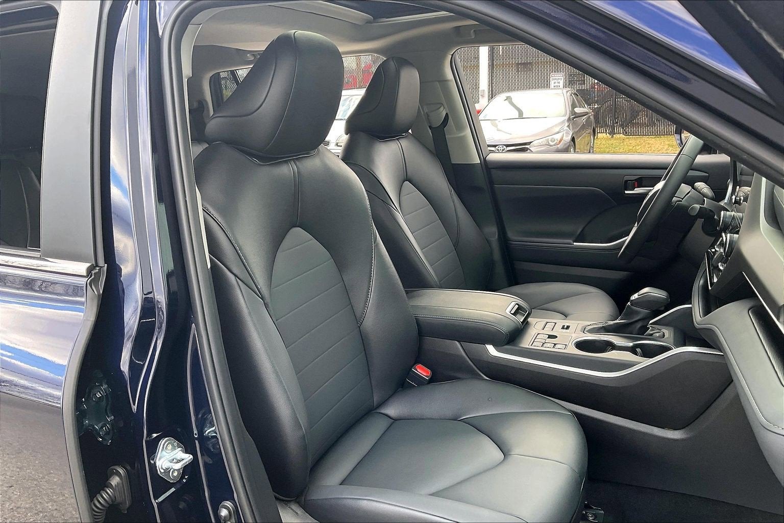 2025 Toyota Highlander XLE