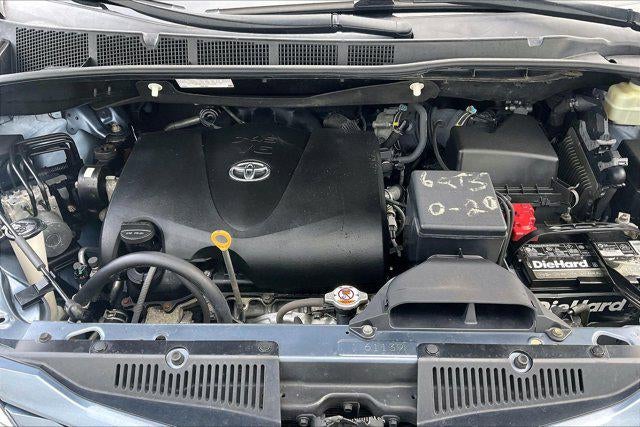 2017 Toyota Sienna LE