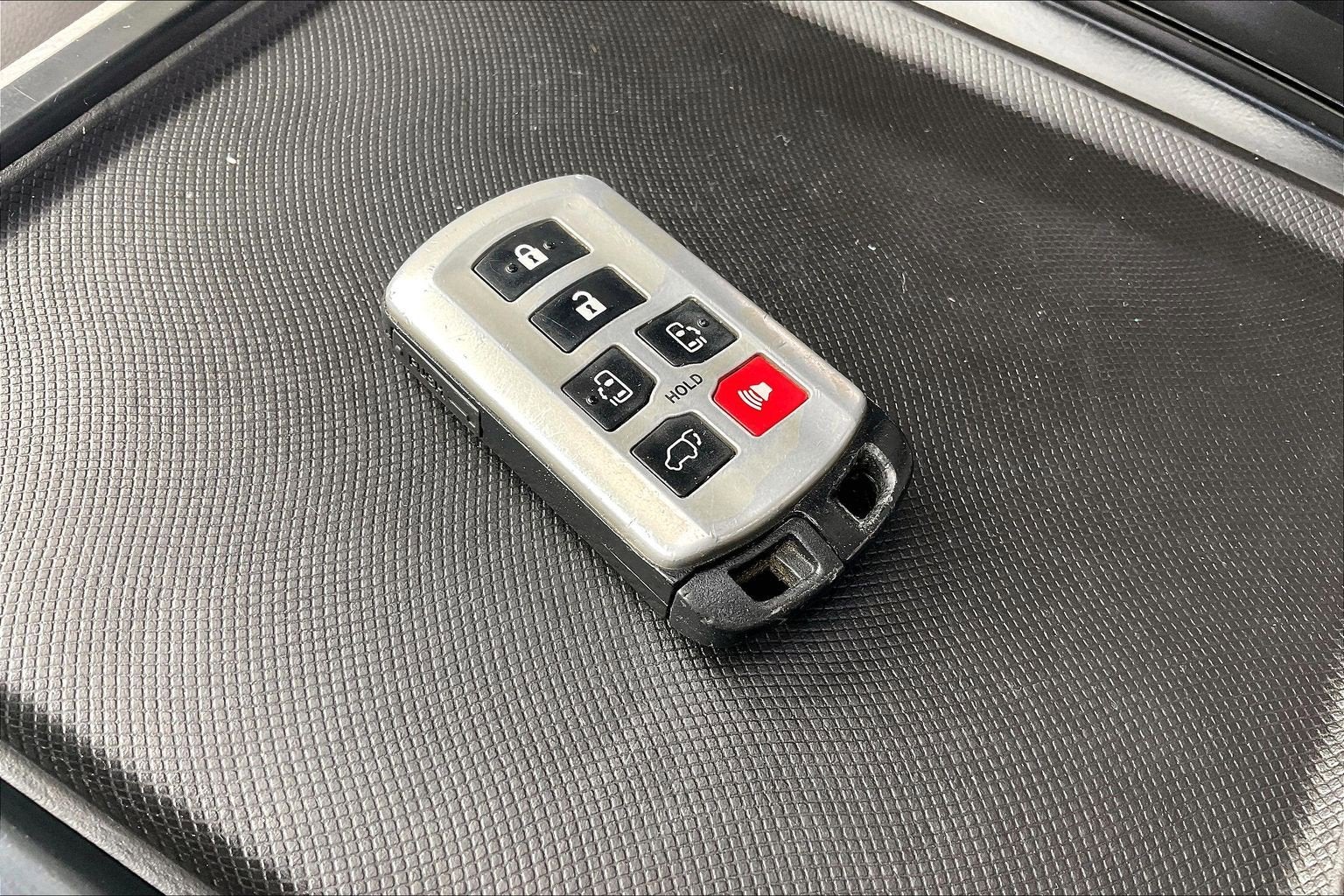 2019 Toyota Sienna XLE