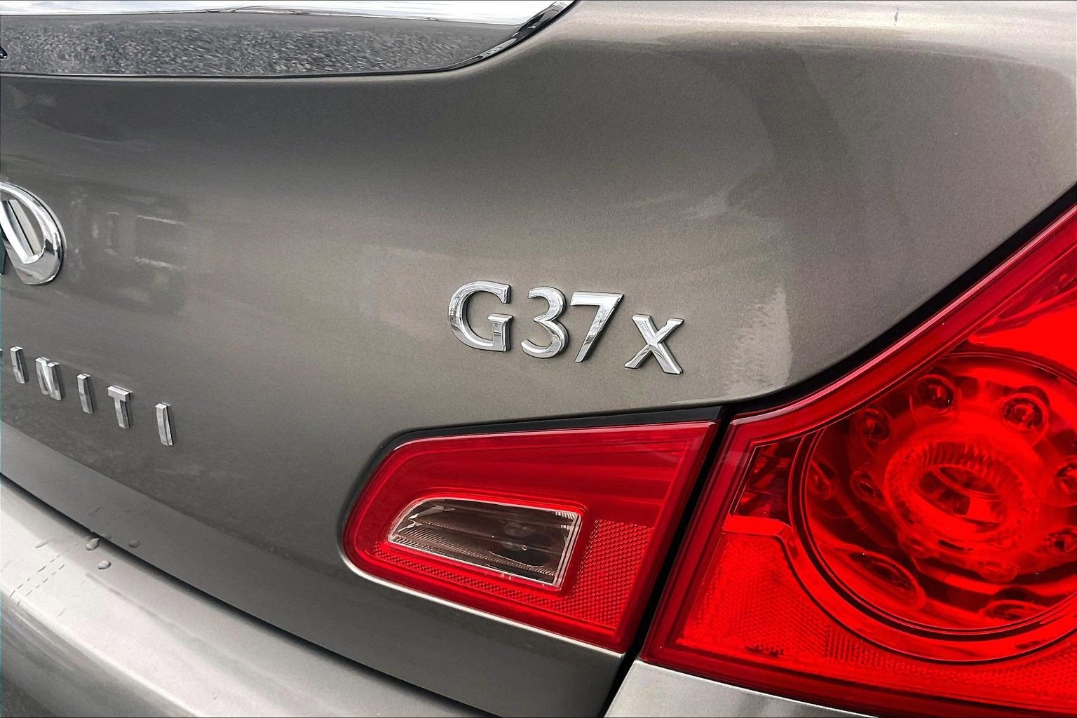 2013 INFINITI G37 Sedan x