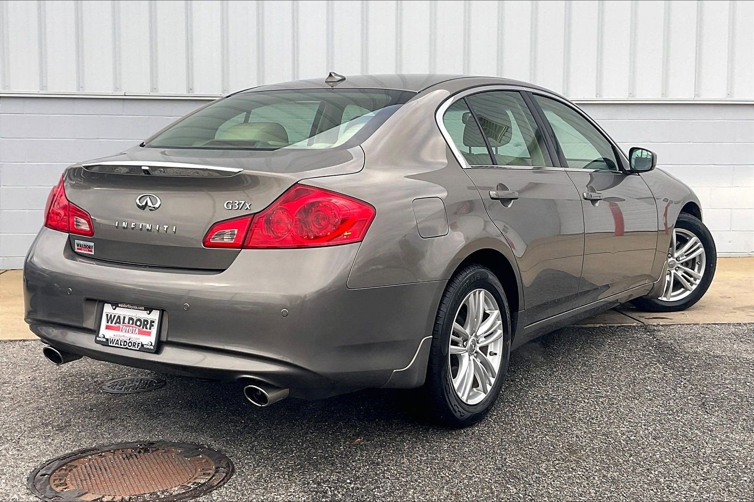 2013 INFINITI G37 Sedan x