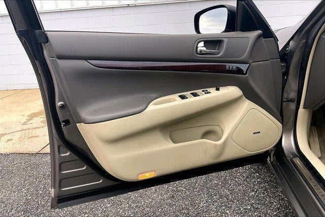 2013 INFINITI G37 Sedan x