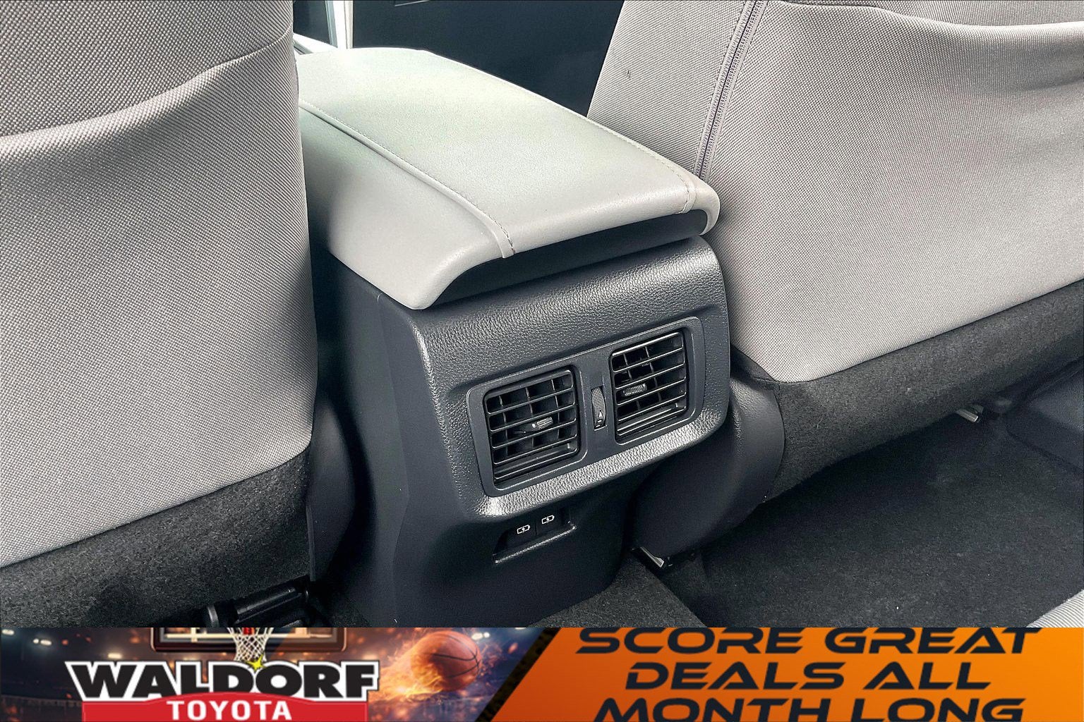 2023 Toyota Venza LE