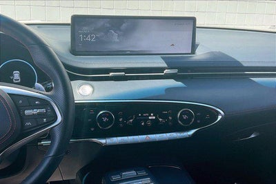 2023 Genesis GV70 2.5T