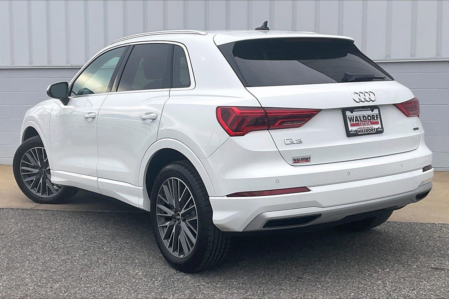 2022 Audi Q3 Premium