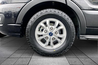 2022 Ford Transit Passenger Wagon XLT