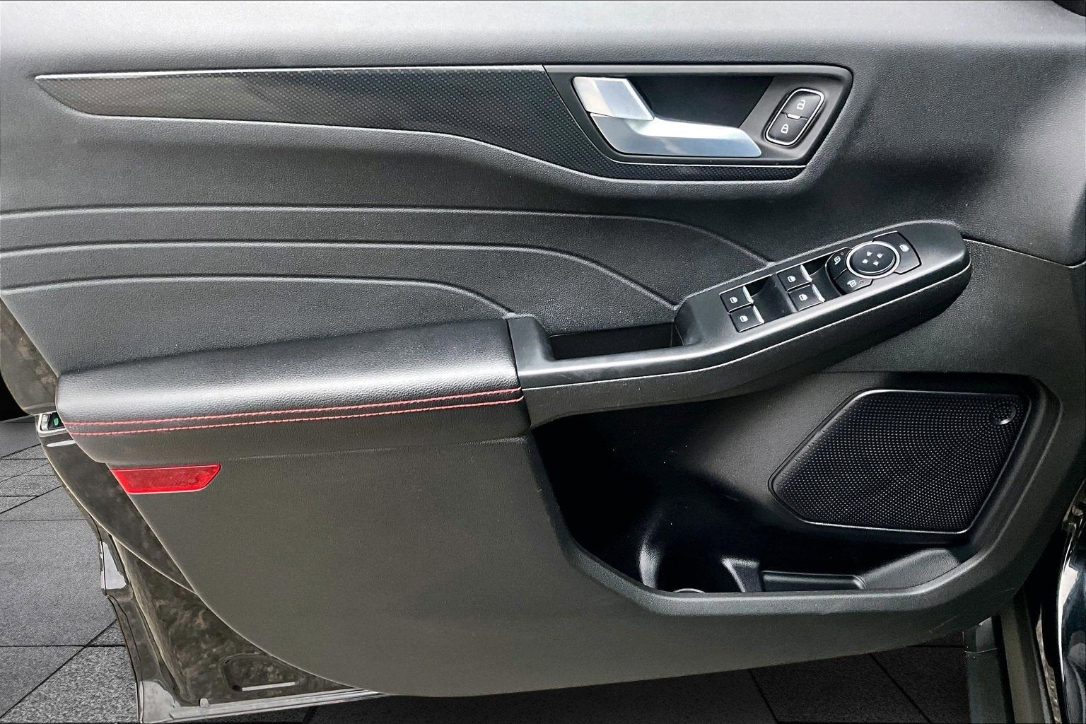 2023 Ford Escape ST-Line TECH PKG