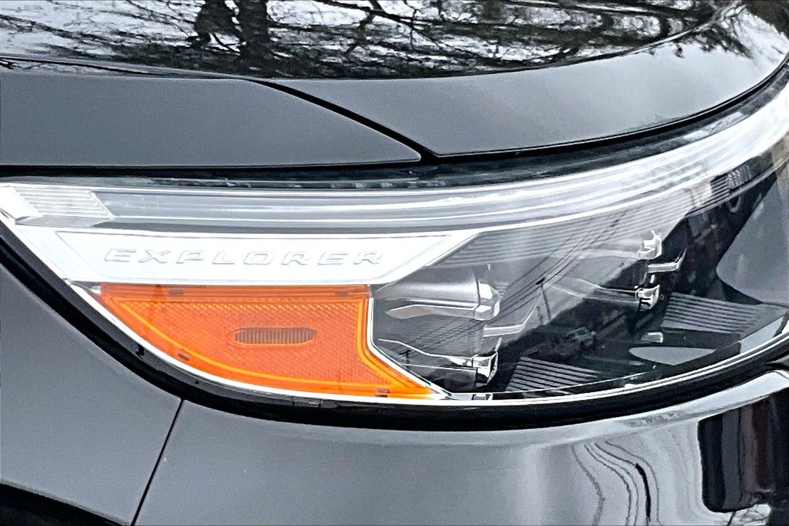 2022 Ford Explorer Limited PANO ROOF