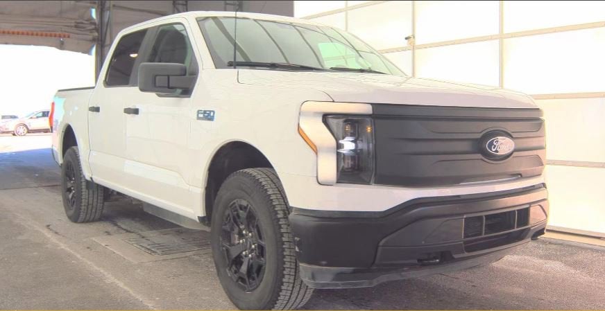 2025 Ford F-150 Lightning Pro EXTENDED RANGE 4WD