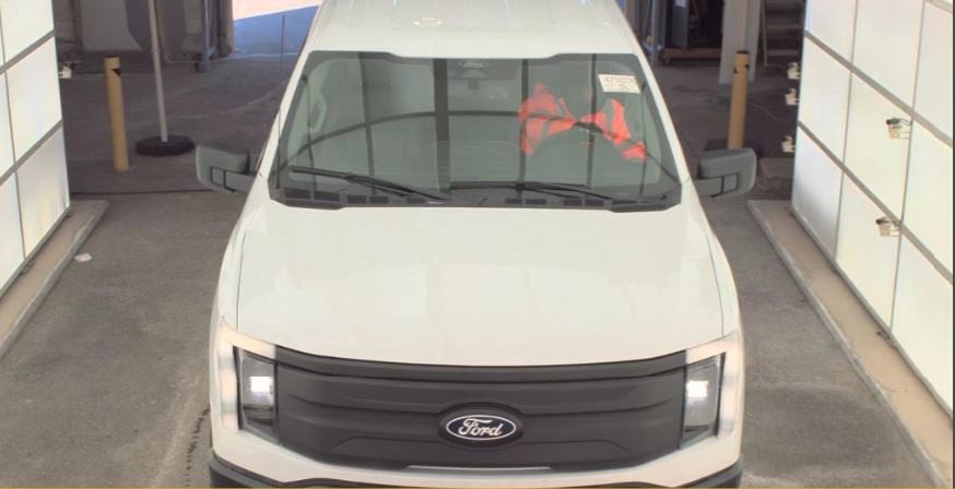 2025 Ford F-150 Lightning Pro EXTENDED RANGE 4WD