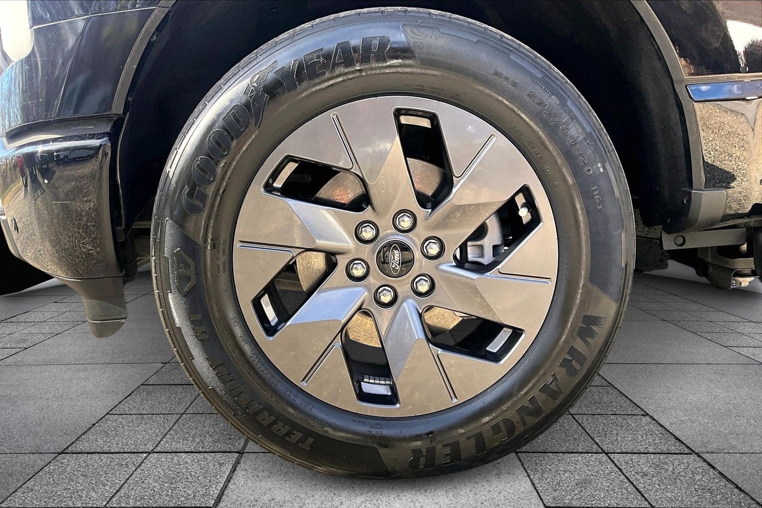 2023 Ford F-150 Lightning XLT LONG RANGE LUX PACKAGE