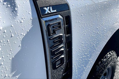 2024 Ford Super Duty F-350 SRW XL