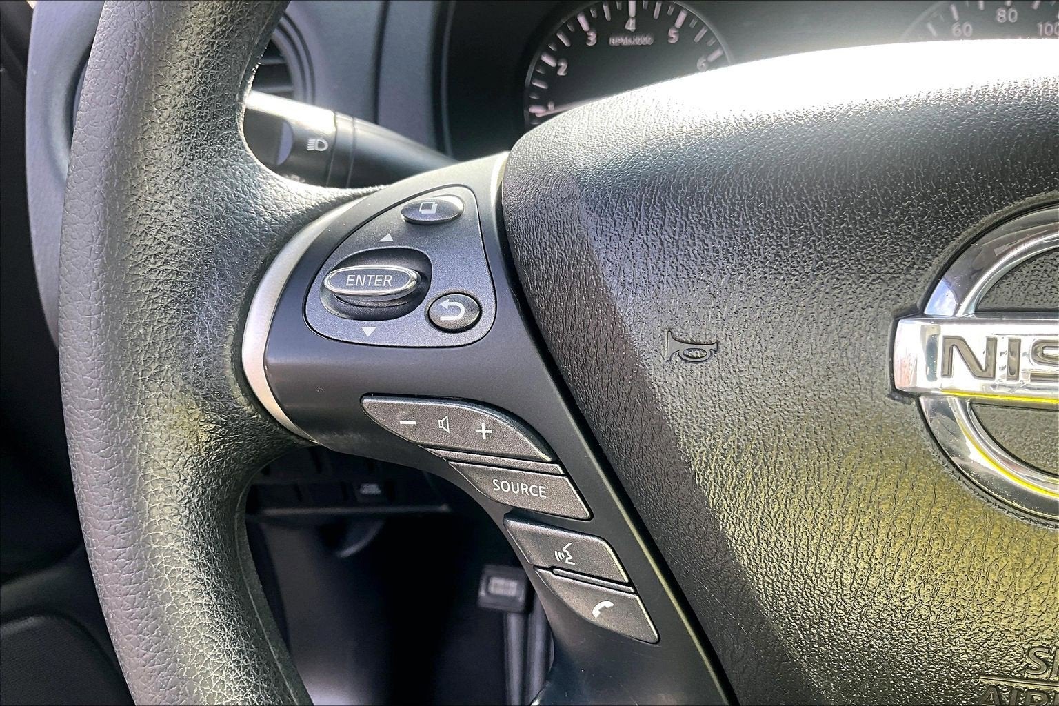 2020 Nissan Pathfinder S