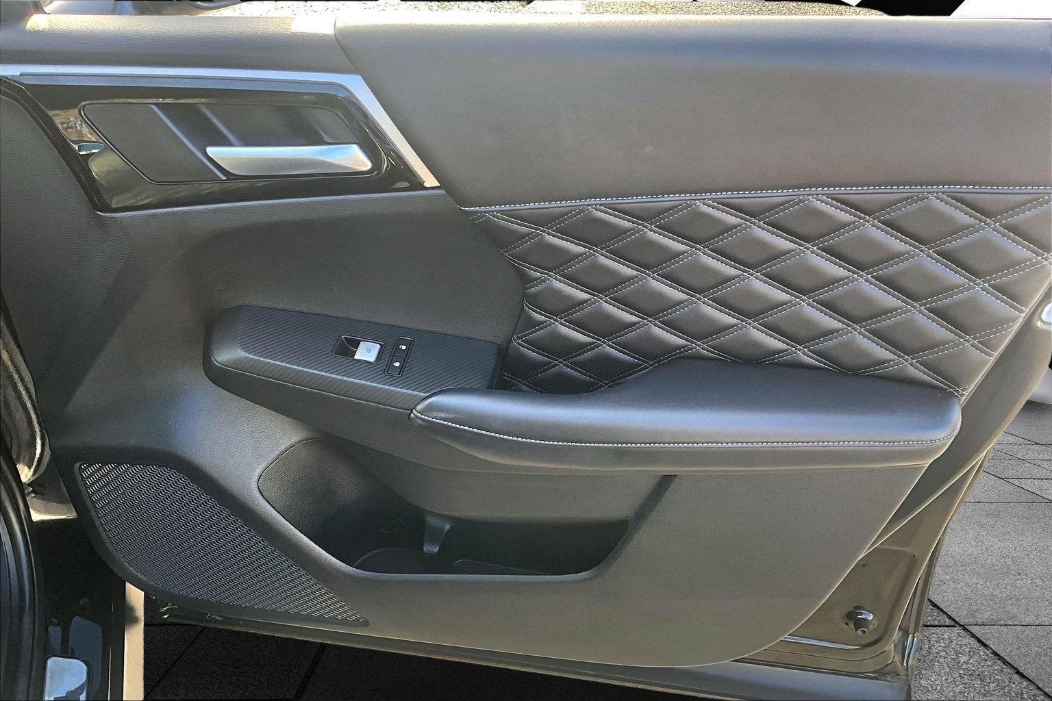 2023 Mitsubishi Outlander SEL