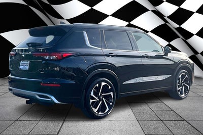 2023 Mitsubishi Outlander SEL