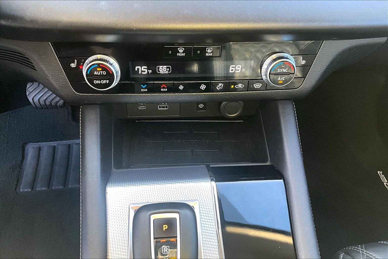 2023 Mitsubishi Outlander SEL