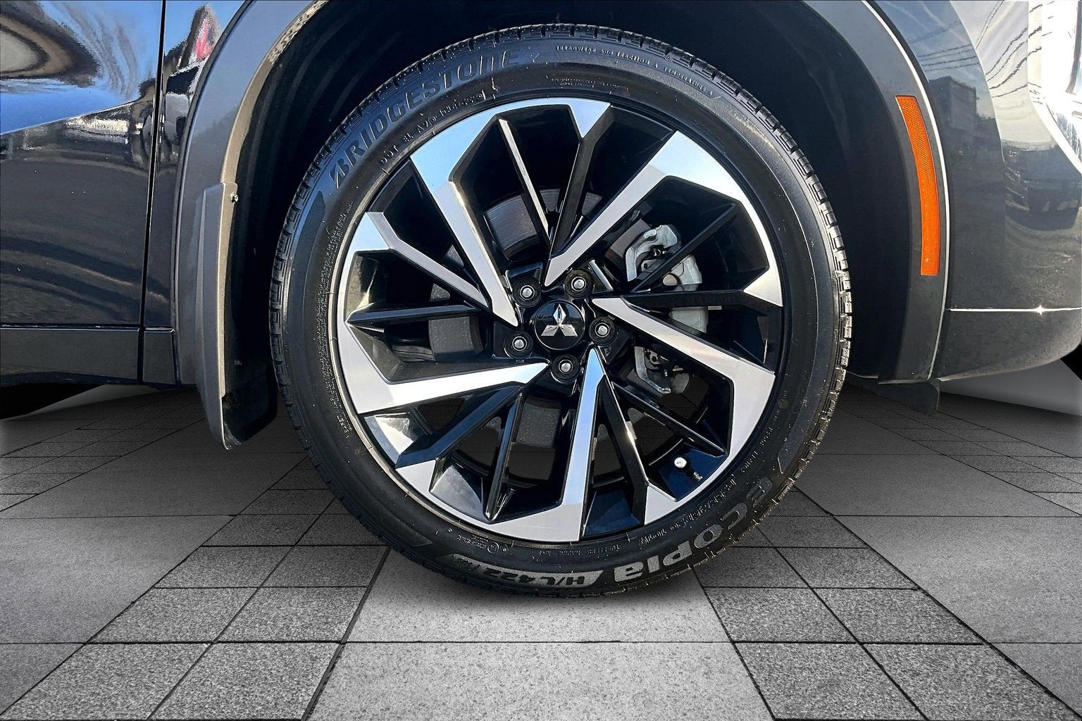 2023 Mitsubishi Outlander SEL