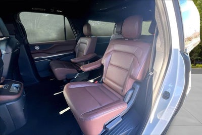 2025 Lincoln Navigator L Reserve