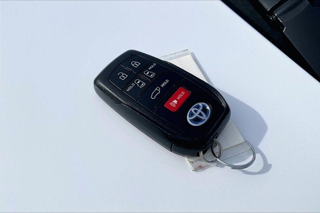 2021 Toyota Sienna XSE