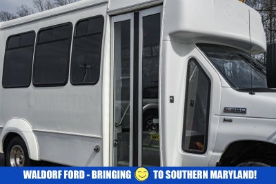 2015 Ford Econoline Commercial Cutaway E-350 Super Duty 138" DRW