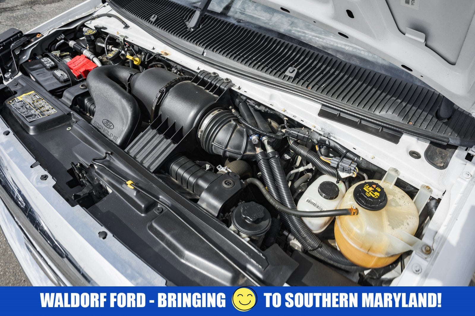 2015 Ford Econoline Commercial Cutaway E-350 Super Duty 138" DRW