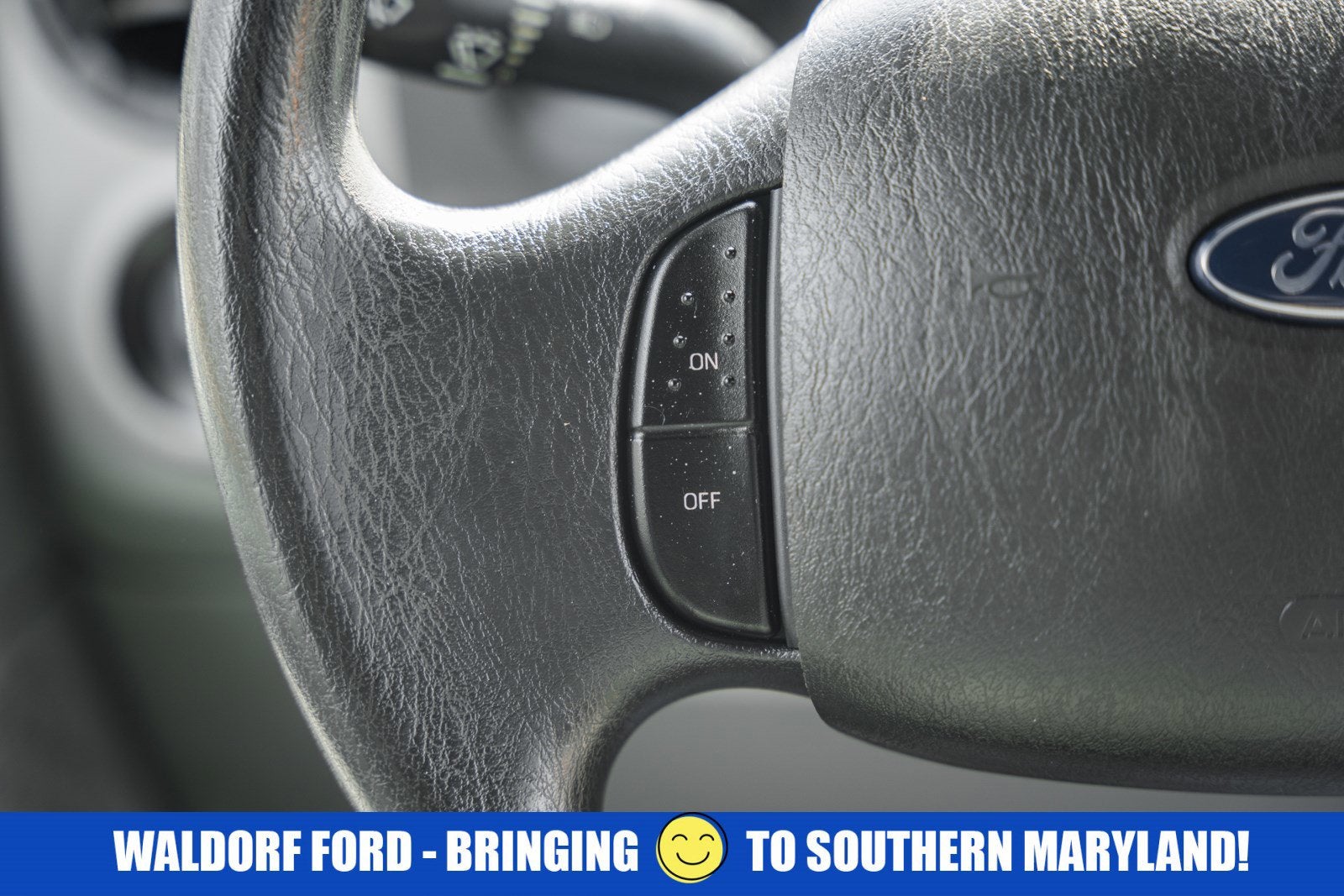 2015 Ford Econoline Commercial Cutaway E-350 Super Duty 138" DRW