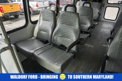 2015 Ford Econoline Commercial Cutaway E-350 Super Duty 138" DRW