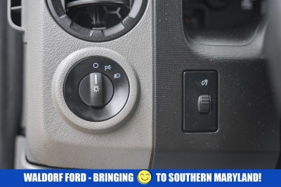 2015 Ford Econoline Commercial Cutaway E-350 Super Duty 138" DRW